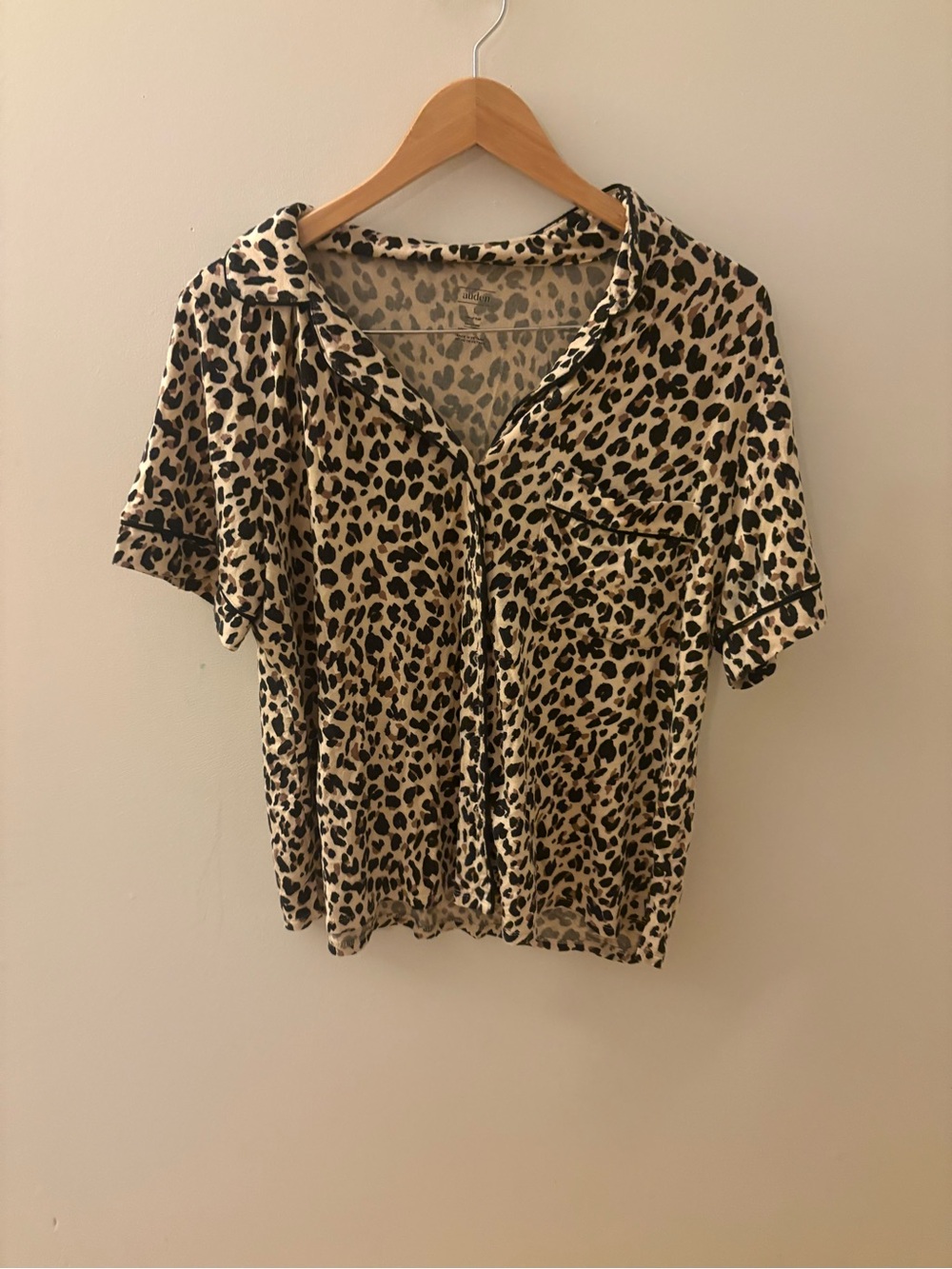 Auden Leopard Print Short Sleeve Button Down Top - Beige/Black
